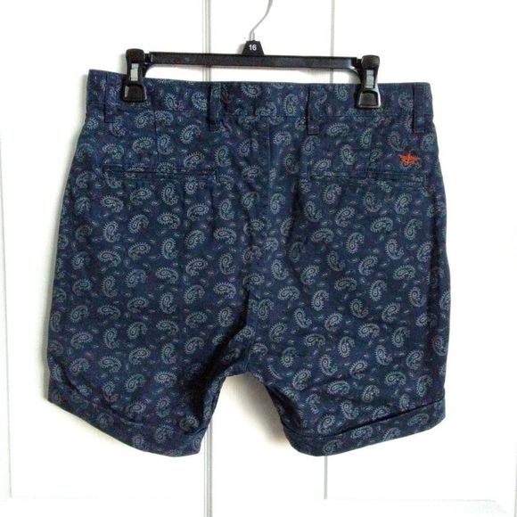 Dockers Alpha Khaki Slouch Indian Motif Shorts - Picture 2 of 5